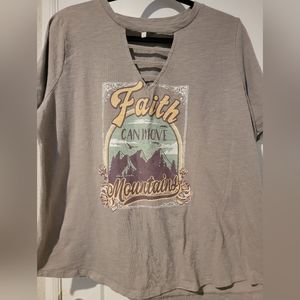 Cute and very comfortable t-shirt